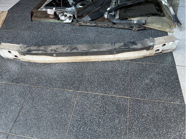 Буфер бампера переднього 5213148061 TOYOTA