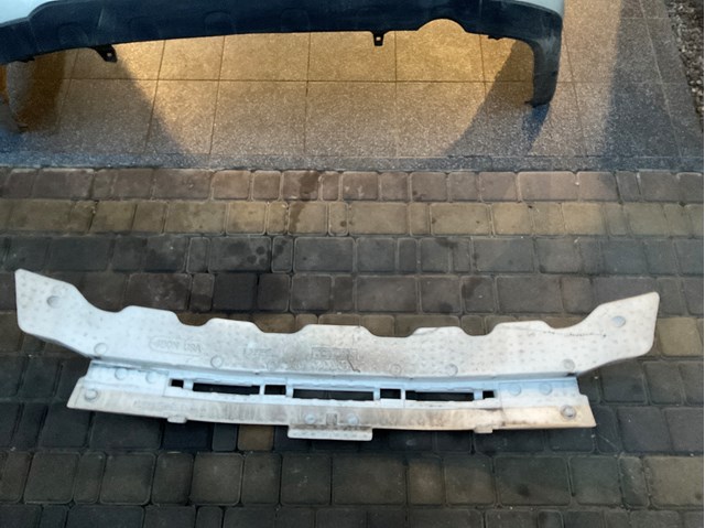 Абсорбер бампера заднього 5261548070 TOYOTA