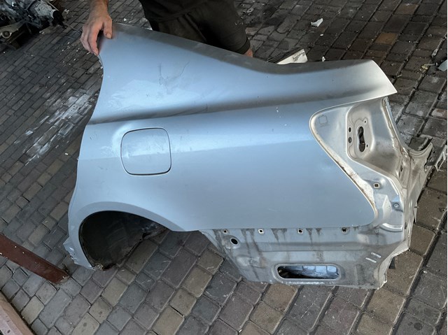 Крило заднє ліве 6161230A20 TOYOTA