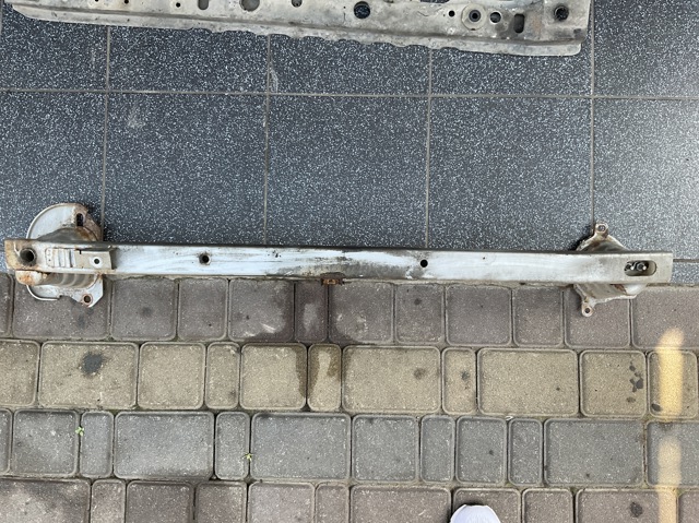Буфер бампера переднього 62030AX631 NISSAN