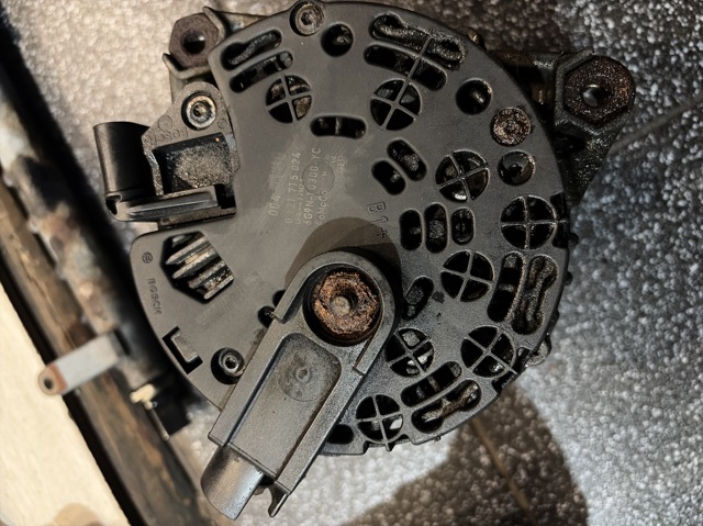 Генератор 6G9N10300YC LAND ROVER