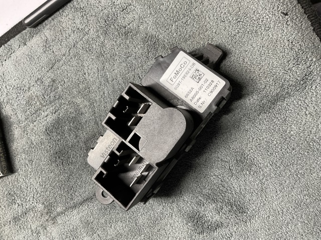 Регулятор оборотів пічки 6G9T19E624DB FORD
