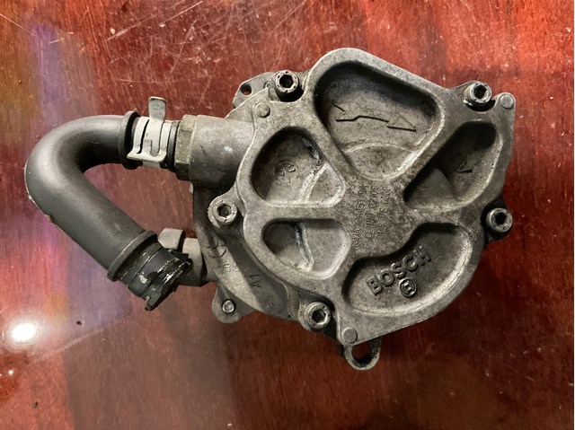 Насос вакуумний 6H4Q2A451BA LAND ROVER
