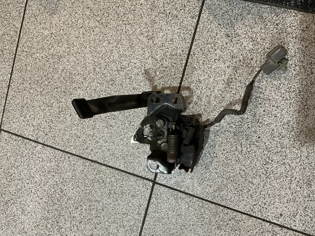 Замок кришки капота 74120S9A505 HONDA