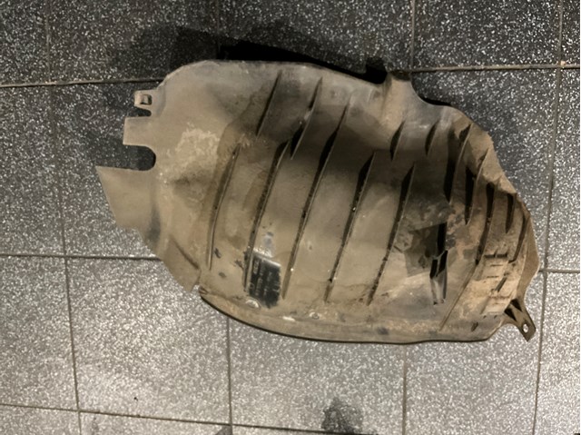 Захист паливозаливної горловини 7727748040 TOYOTA