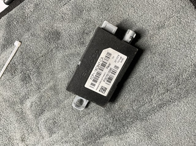 Підсилювач сигналу антени 7CP118C847CA FORD