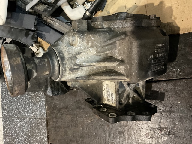Міжосьовий диференціал 7G9N7L486AB LAND ROVER