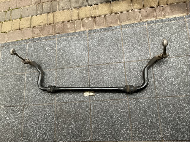 Стабілізатор передньої підвіски 7L0411025G VAG
