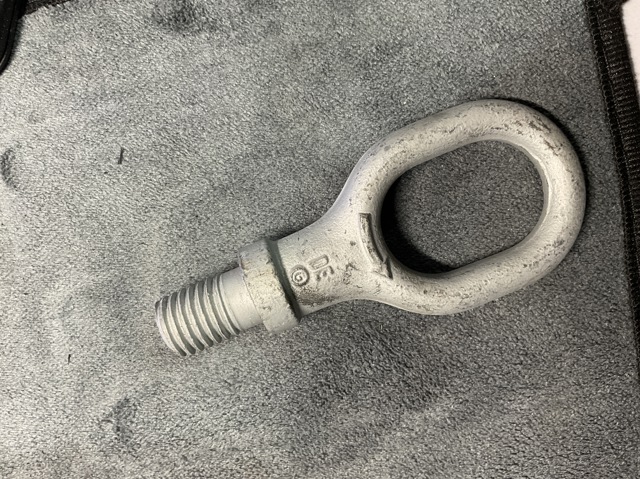 Крюк буксирувальний передній 7L0805783A VAG
