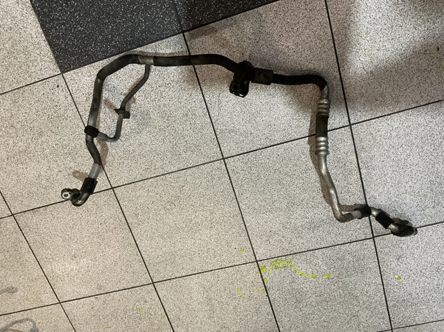 Шланг кондиціонера, від випарника до компресора 7L0820017M VAG