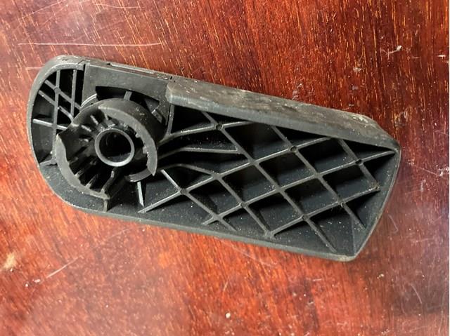 Ручка відкривання капота 7L0823533C VAG
