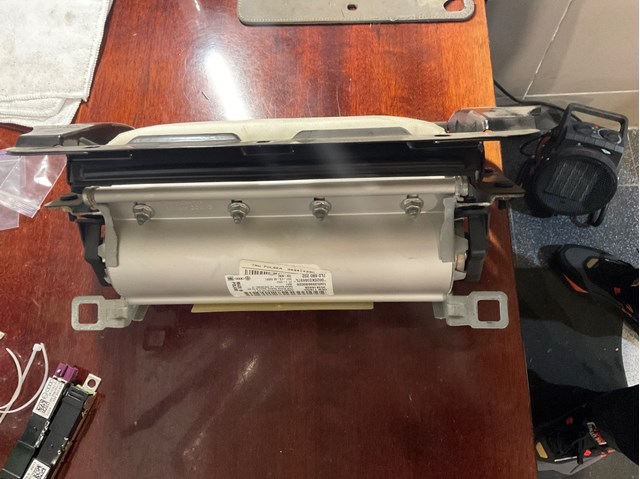 Установка подушки безпеки пасажира 7L0880202 VAG