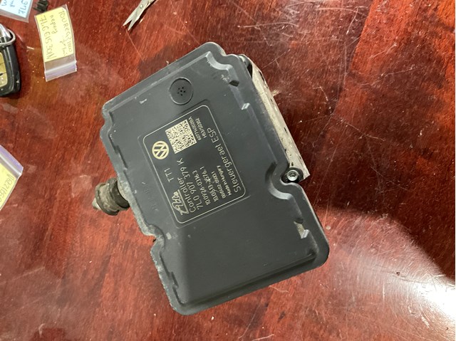 Блок управління АБС (ABS) 7L0907379K VAG