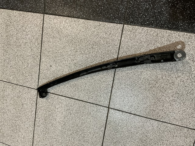 Поводок двірника 7L5955407D VAG