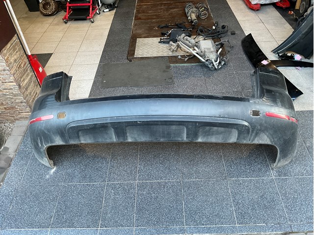 Кожух бампера заднього 7L6807421 VAG