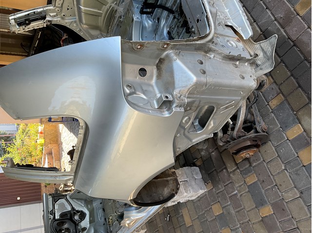 Крило заднє ліве 7L6809843A VAG