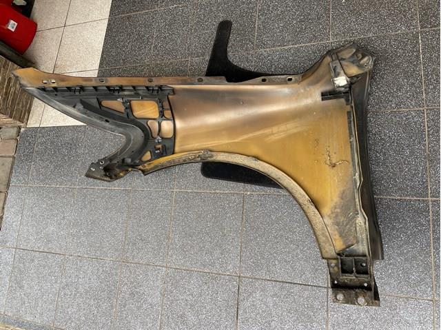 Переднє праве крило 7L6821102K VAG
