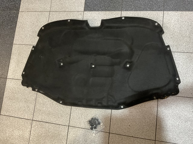 Утеплювач капота 7L6863835C VAG