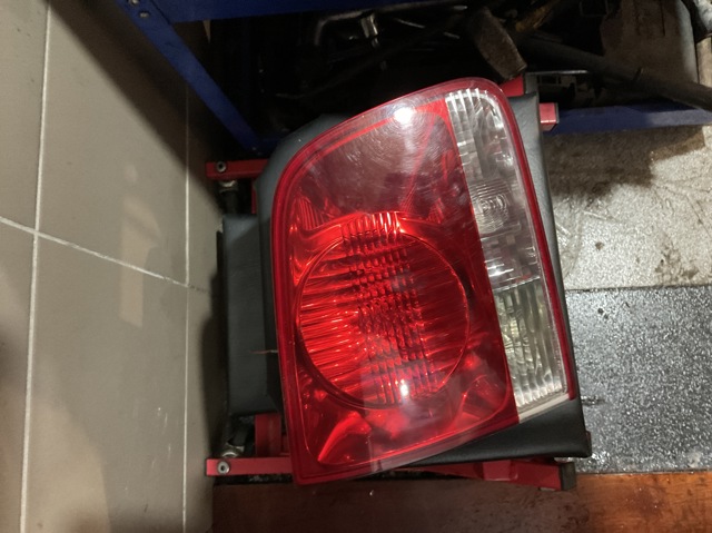 Ліхтар задній лівий, внутрішній 7L6945093H VAG