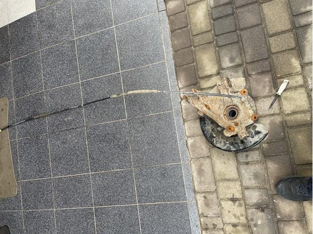 Цапфа поворотного кулака 7L8505436 VAG