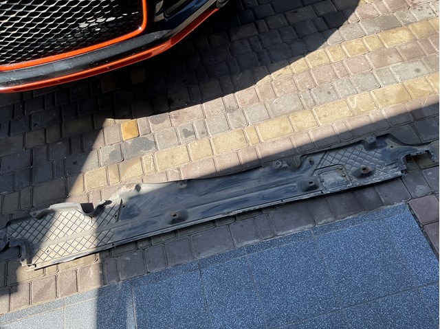Захист днища, лівий 7L8825211C VAG