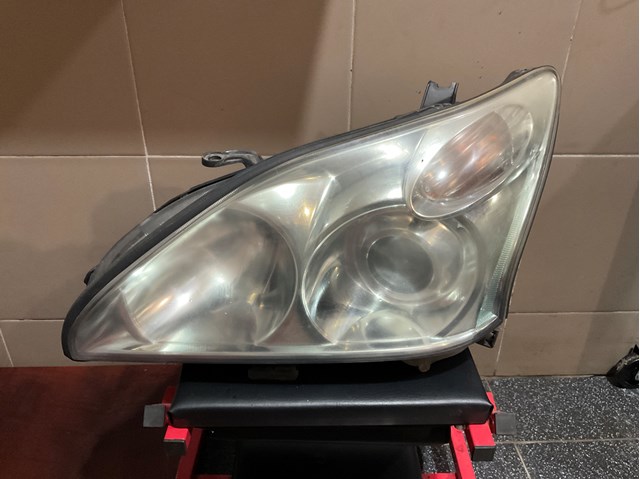 8118548260 Toyota