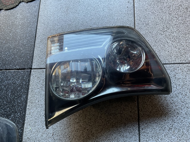 Фара задня права внутрішня 8158048050 TOYOTA