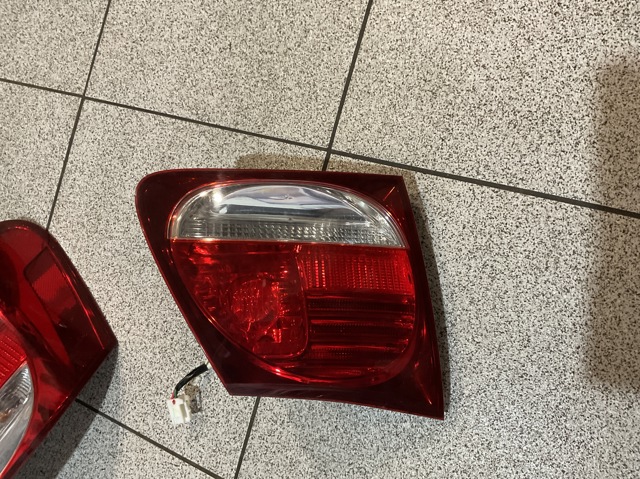 Задня ліва внутрішня фара 8159130270 TOYOTA