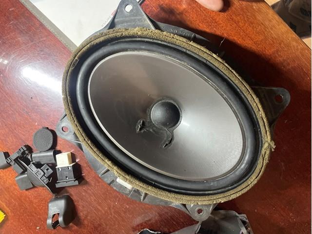Динамік передньої двері 861600E070 TOYOTA