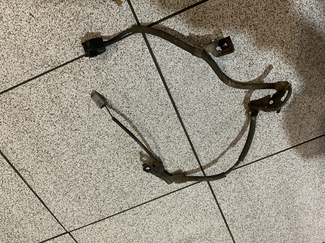 Провід датчика АБС передній правий 8951630020 TOYOTA