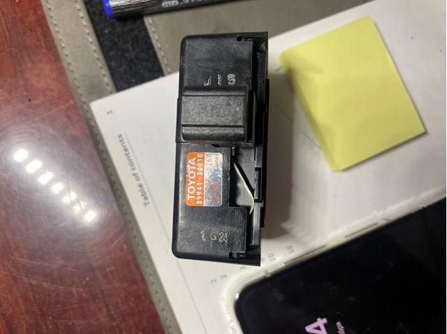 Датчик дощу 8994130010 TOYOTA