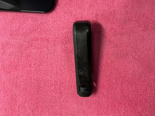 Ковпаки на диски 8D0012244A VAG