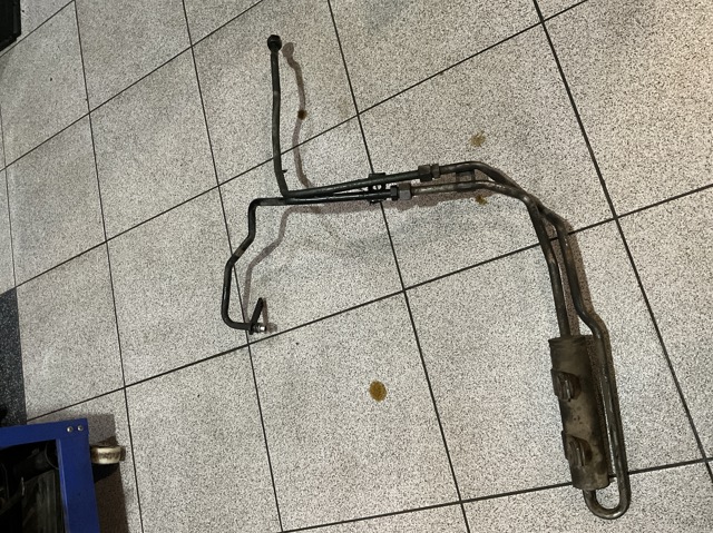 Масло і фільтр в коробку автомат  8E0317823L VAG