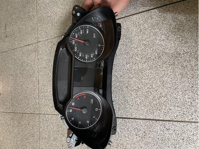 Щиток приладів (комбінація) 8K0920981C VAG