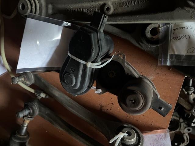 Мотор приводу гальмівного супорта заднього стояночної системи 8K0998281 VAG