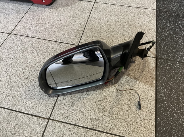 Бічне дзеркало заднього виду в зборі 8K1857409 VAG