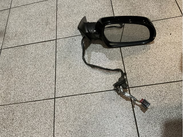 Ліве бічне дзеркало 8P1858531L01C VAG