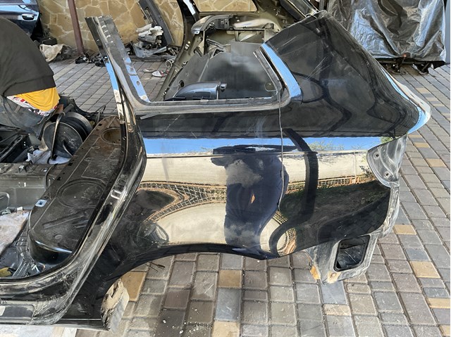 Бічна частина задня ліва 8P4809837 VAG