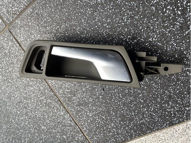 Ручка передньої двері внутрішня ліва 8R0837019 VAG