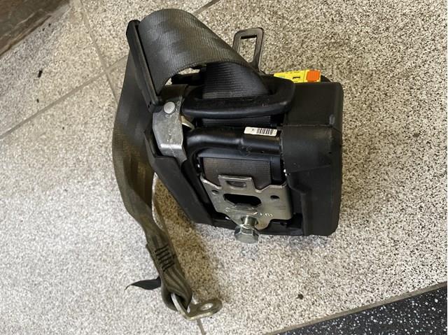 Пасок безпеки задній правий 8R0857805 VAG