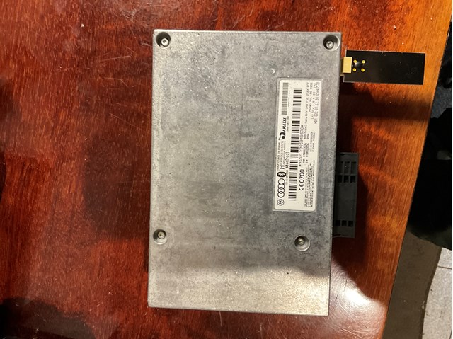 Блок керування Bluetooth 8T0862335C VAG