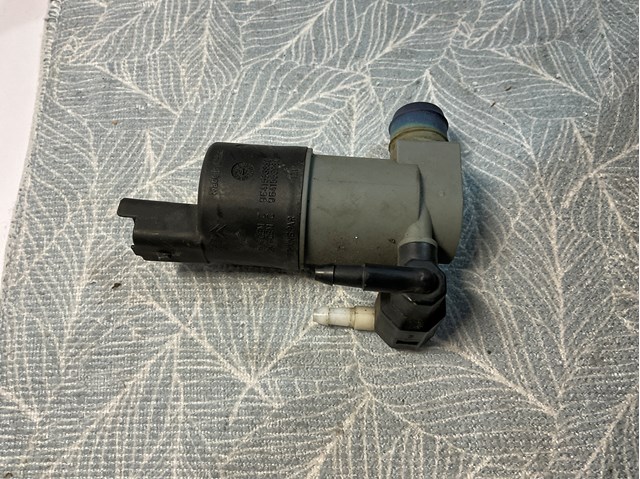 Помпа омивача 9641553880 NISSAN