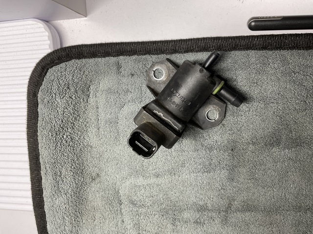 Клапан соленоїд регулювання заслонки EGR 9688124580 FORD