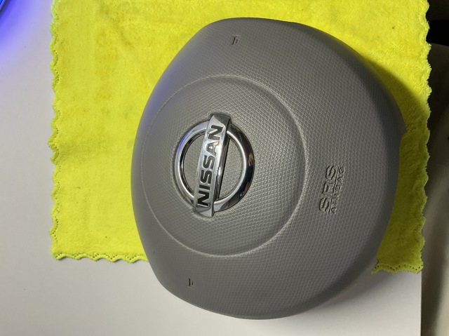 Подушка AIRBAG передня ліва 98510AX300 NISSAN