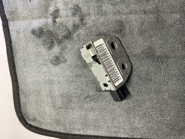 Датчик AIRBAG передній 98830CN025 NISSAN