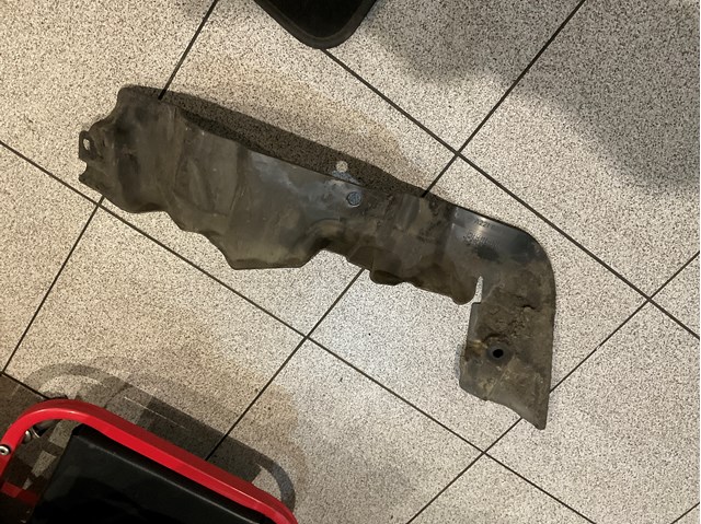 Лючок (дверцята) бензобака A2216980930 MERCEDES