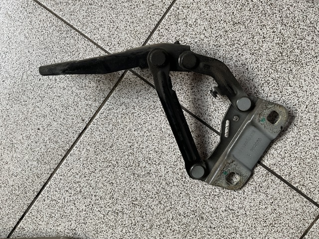 Завіс капота, лівий A2518800328 MERCEDES