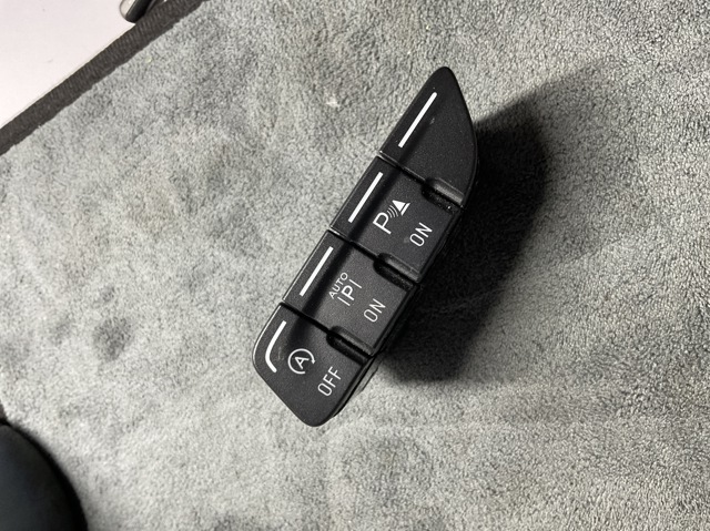 Кнопка увімкнення ESP AM5T14B436BB FORD