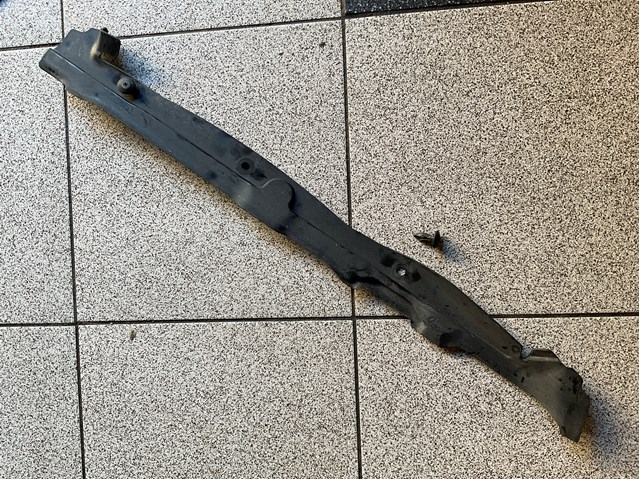 Ущільнювач крила ASG790022 LAND ROVER