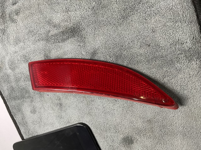 Катафот (відбивач) заднього бампера, правий BM51515B0AE FORD